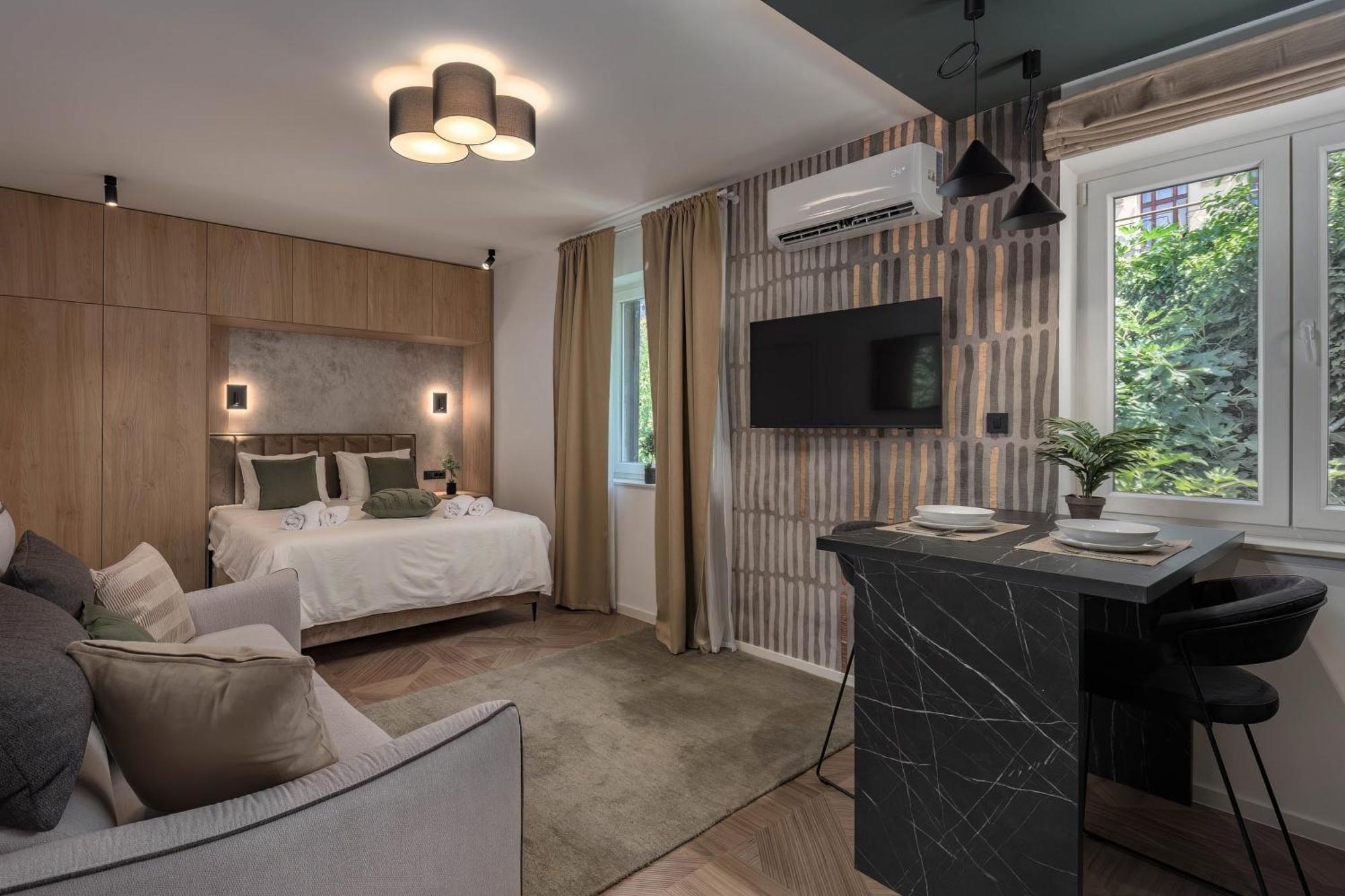 Luxury Pod Kastelom